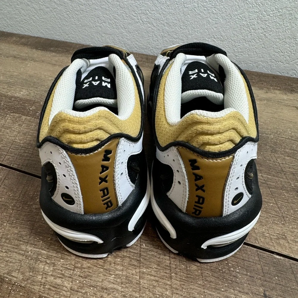 SAMPLE Nike Air Max Tailwind 4 Metallic Gold Men's Size 9‎ US NEW Sneakers